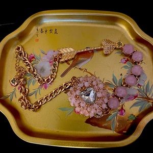 💖Betsey Johnson Statement Necklace 💝